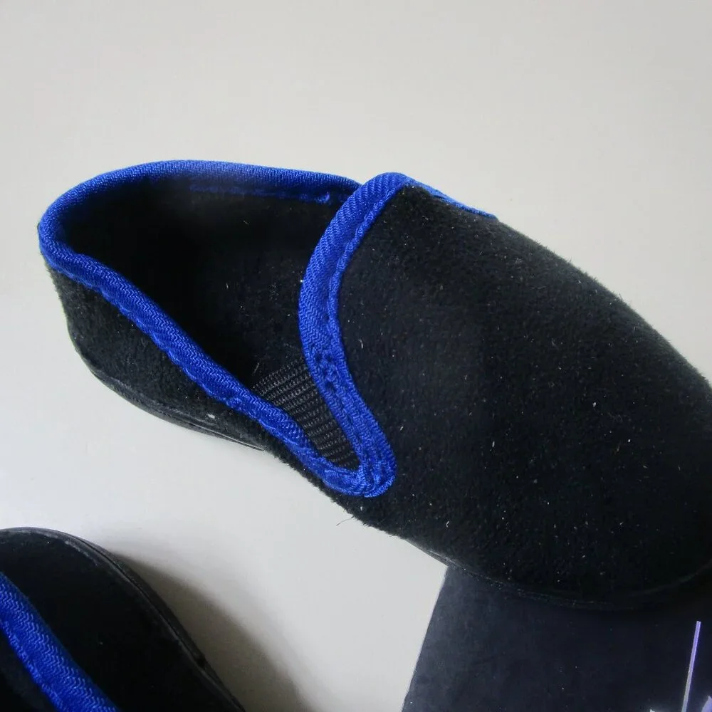 Sky Sole Fleece Slippers for Boys, Soft, solid Black with Blue trim Small 5-6